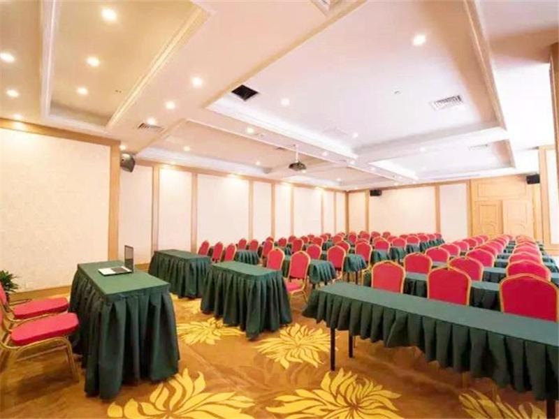 Vienna International Jinqiao Industrial Park North Yanggao Road 4*